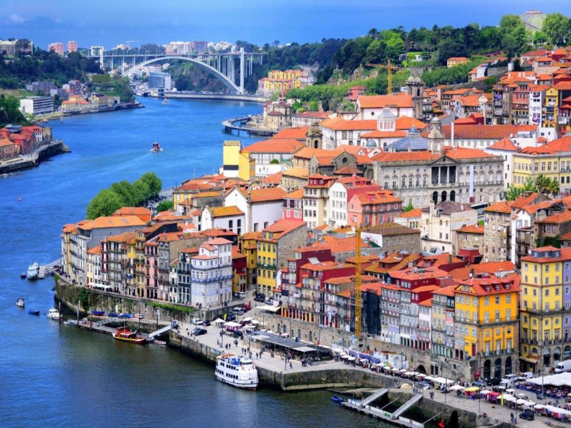 For 2 Guests In * Porto
